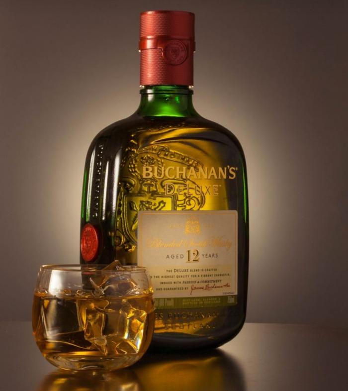 BUCHANANS TRAGOS 