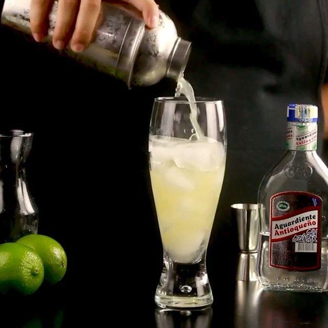 AGUARDIENTE ANTIOQUEÑO