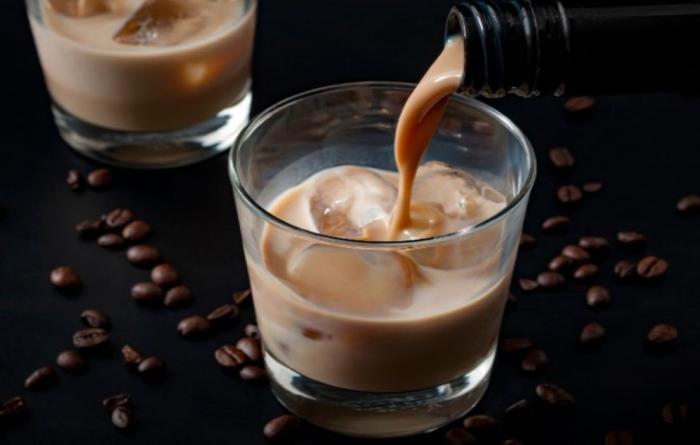 BAILEYS TRAGOS