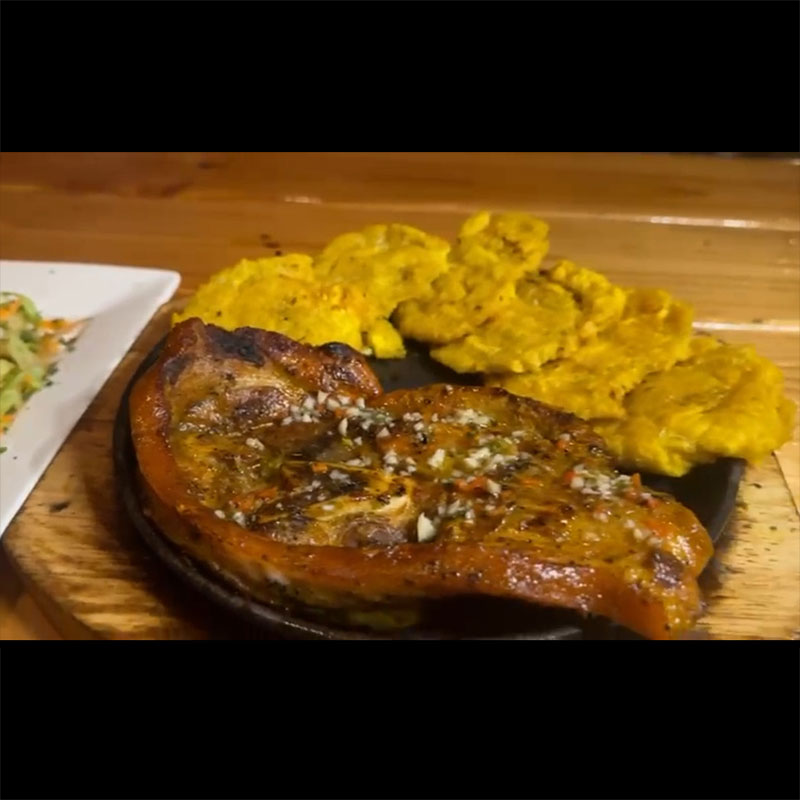 Viernes pernil asado